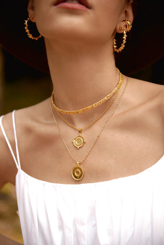 Universo Gold Earrings